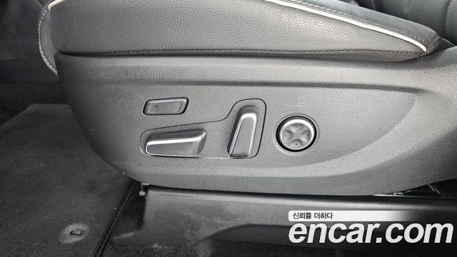 Hyundai Palisade Diesel 2.2 2WD Le Blanc 2024 — фото 30