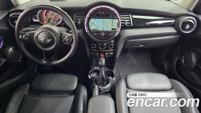 MINI Cooper 5Door HIGH 3rd 2015 — фото 7