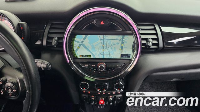 MINI Cooper 5Door HIGH 3rd 2015 — фото 17