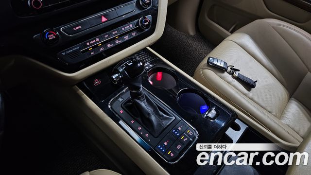 Kia Carnival 7-seater Hi-limousine President 2016 — фото 9