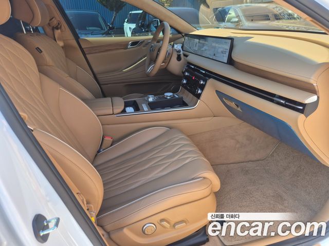 Genesis G80 (RG3) Gasoline 2.5 Turbo AWD 2025 — фото 17