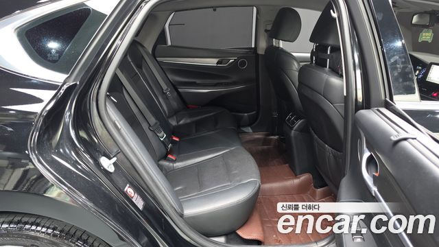Hyundai Grandeur (IG) 3.0 Exclusive Special 2017 — фото 11