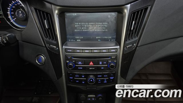 Hyundai Sonata The Brilliant CVVL Modern 2013 — фото 14