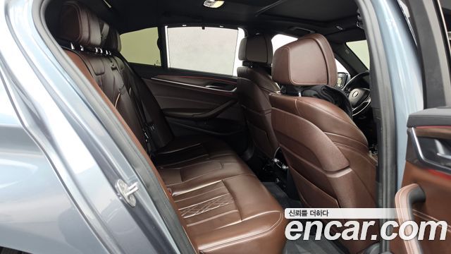 BMW 5 Series (G30) 530i M Sport Package Plus 2018 — фото 12