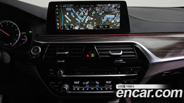 BMW 5 Series (G30) 530i M Sport Package Plus 2018 — фото 14