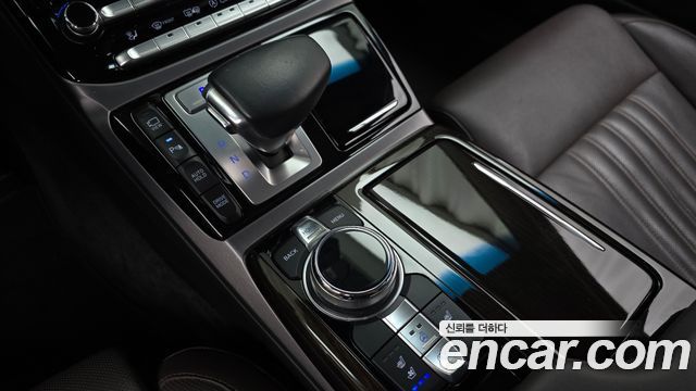 Genesis EQ900 3.3 T-GDI AWD Premiun Luxury 2018 — фото 9