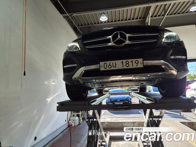 Mercedes-Benz GLE-Class (W166) GLE350 d 4MATIC