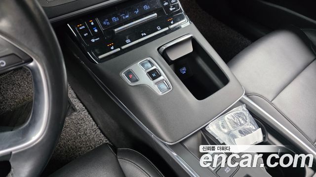 Hyundai Grandeur (IG) 3.0 LPi Rent Car Modern 2021 — фото 9