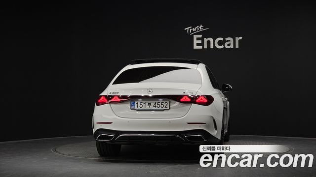 Mercedes-Benz E-Class (W214) E300 4MATIC AMG Line 2024 — фото 4