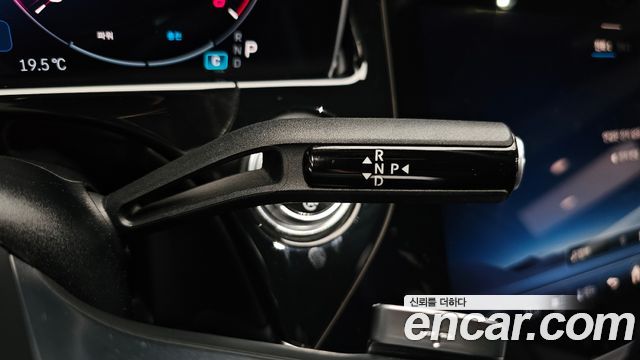 Mercedes-Benz E-Class (W214) E300 4MATIC AMG Line 2024 — фото 9
