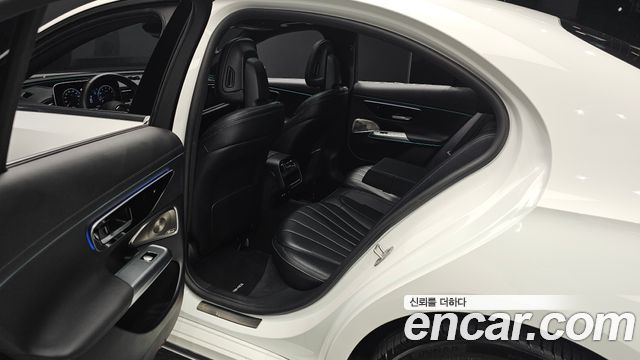 Mercedes-Benz E-Class (W214) E300 4MATIC AMG Line 2024 — фото 26