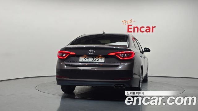 Hyundai Sonata (LF) 2.0 Smart 2016 — фото 4