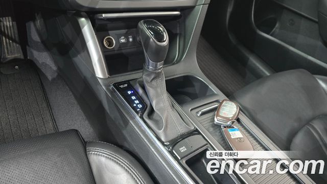 Hyundai Sonata (LF) 2.0 Smart 2016 — фото 9