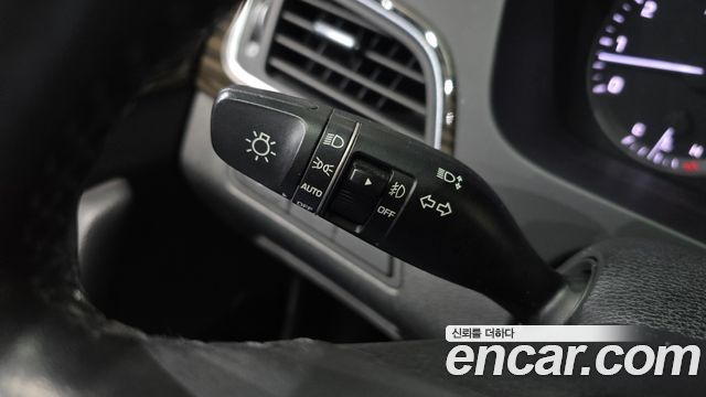 Hyundai Sonata (LF) 2.0 Smart 2016 — фото 17