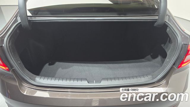 Hyundai Sonata (LF) 2.0 Smart 2016 — фото 20