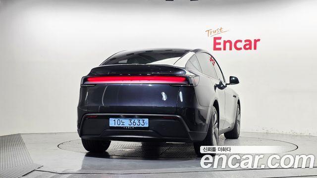 Tesla Model Y RWD 2025 — фото 4