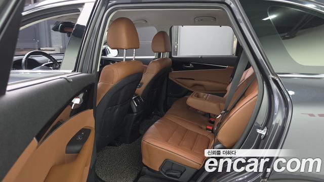 Kia Sorento Diesel 2.2 2WD Noblesse Special 2018 — фото 12