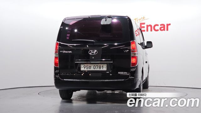 Hyundai Grand Starex 5-Seater VAN CVX Premium 2015 — фото 4
