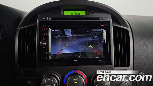 Hyundai Grand Starex 5-Seater VAN CVX Premium 2015 — фото 15