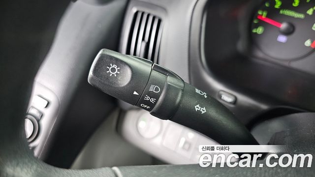 Hyundai Grand Starex 5-Seater VAN CVX Premium 2015 — фото 17