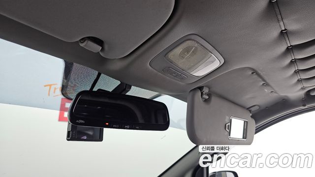 Hyundai Grand Starex 5-Seater VAN CVX Premium 2015 — фото 19