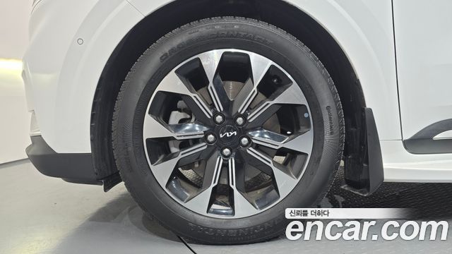 Kia Carnival (IV) Gasoline 9-Seater Signature 2023 — фото 5