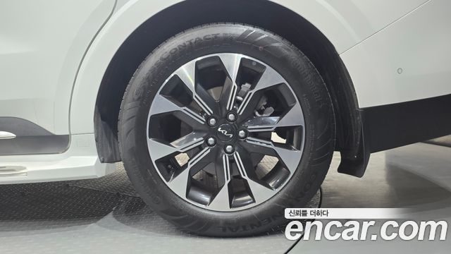 Kia Carnival (IV) Gasoline 9-Seater Signature 2023 — фото 21