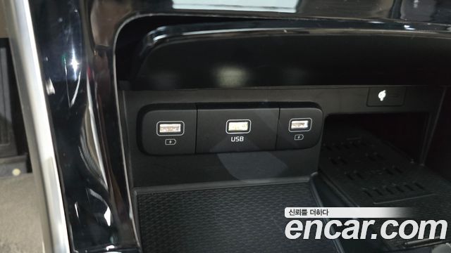 Kia Carnival (IV) Gasoline 9-Seater Signature 2023 — фото 30