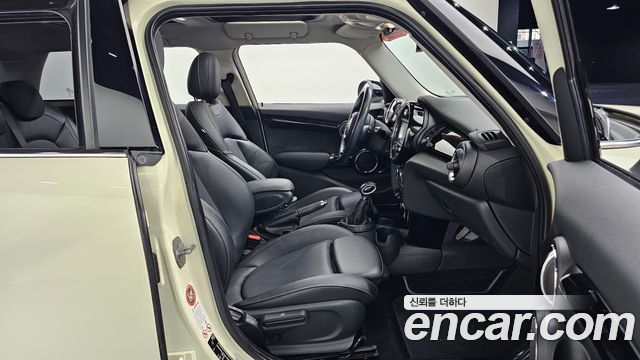 MINI Cooper D 5Door HIGH 3rd 2015 — фото 11