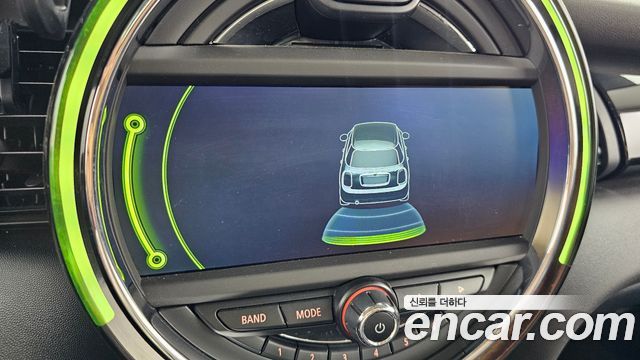 MINI Cooper D 5Door HIGH 3rd 2015 — фото 15