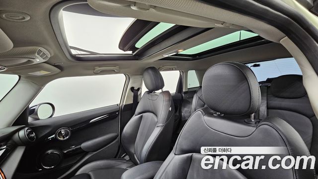 MINI Cooper D 5Door HIGH 3rd 2015 — фото 19