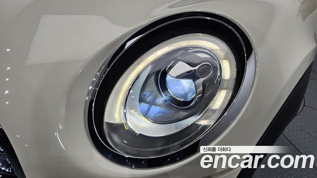 MINI Cooper D 5Door HIGH 3rd 2015 — фото 22