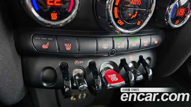MINI Cooper D 5Door HIGH 3rd 2015 — фото 29