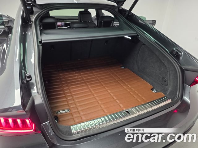 Audi A7 (4K) 45 TDI Quattro Premium 2022 — фото 23