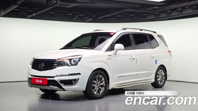 KG Mobility (SsangYong) Korando Turismo 4WD TX 9-seater