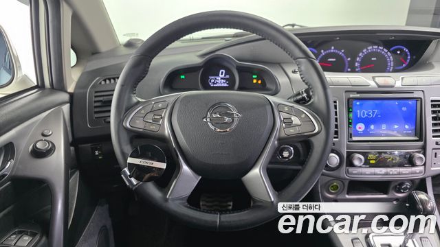 KG Mobility (SsangYong) Korando Turismo 4WD TX 9-seater 2017 — фото 13