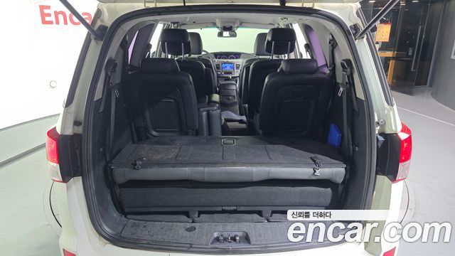 KG Mobility (SsangYong) Korando Turismo 4WD TX 9-seater 2017 — фото 20