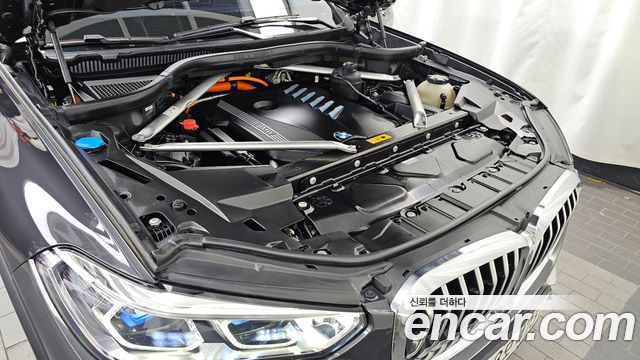 BMW X5 (G05) xDrive 45e xLine 2022 — фото 6