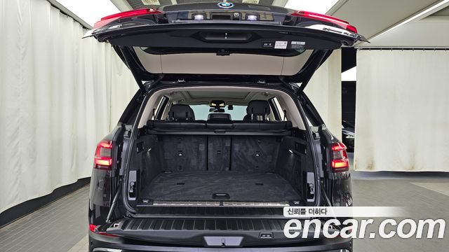BMW X5 (G05) xDrive 45e xLine 2022 — фото 20