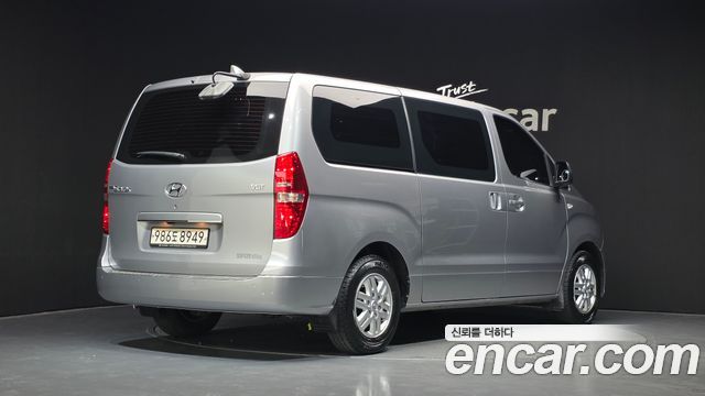 Hyundai Grand Starex Van 3-Seater Smart 2019 — фото 2