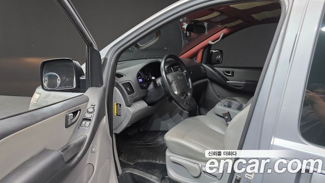 Hyundai Grand Starex Van 3-Seater Smart 2019 — фото 10