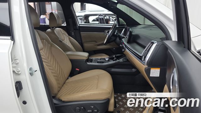 Kia Sorento (IV) HEV 1.6 2WD Signature 2024 — фото 11
