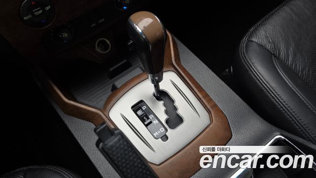 KG Mobility (SsangYong) Rexton W 2.2 4WD RX7 Luxury 2016 — фото 9