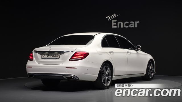 Mercedes-Benz E-Class (W213) E300 Avantgarde 2019 — фото 2