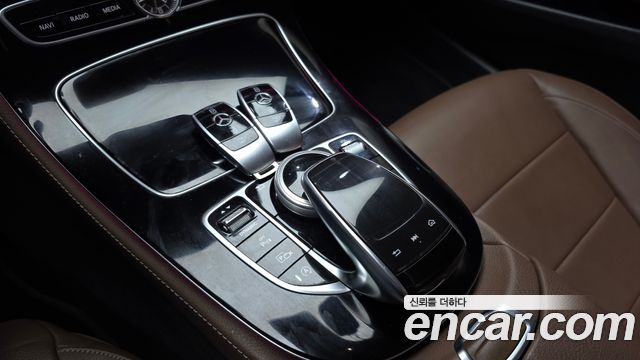 Mercedes-Benz E-Class (W213) E300 Avantgarde 2019 — фото 18