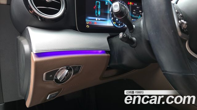 Mercedes-Benz E-Class (W213) E300 Avantgarde 2019 — фото 30