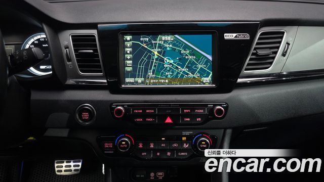 Kia Niro Noblesse 2017 — фото 14