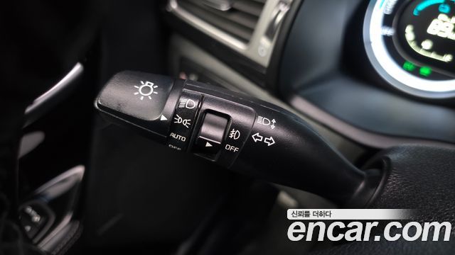Kia Niro Noblesse 2017 — фото 17