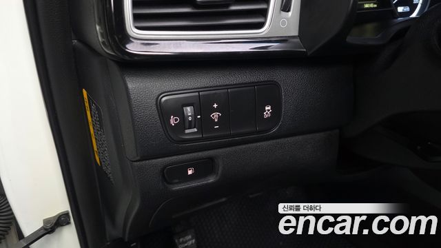 Kia Niro Noblesse 2017 — фото 28