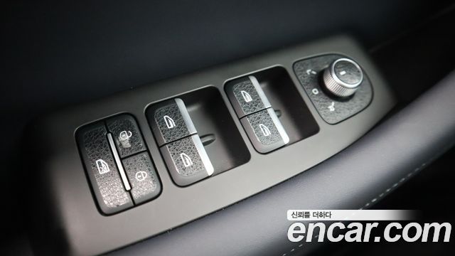 Renault Korea Grand Koleos 2.0 Iconic 2WD 2025 — фото 19